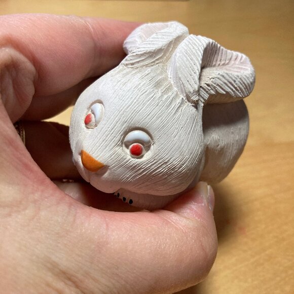 Artesania Rinconada Bunny with Orange Eyes Pottery Figurine - Picture 3 of 6